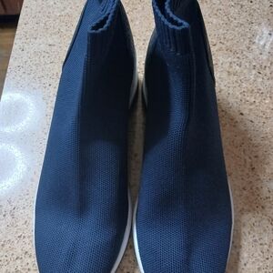 Navy Blue Knit Ankle Boots